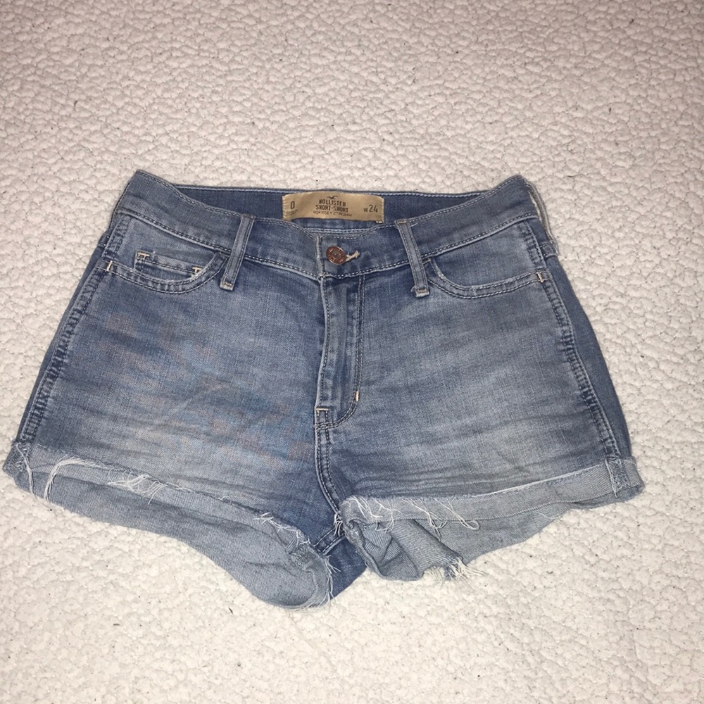 hollister high rise denim shorts